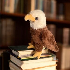 Nature Planet Plush Animal Den BALD EAGLE 8”Stuffed Animal Toy Bird